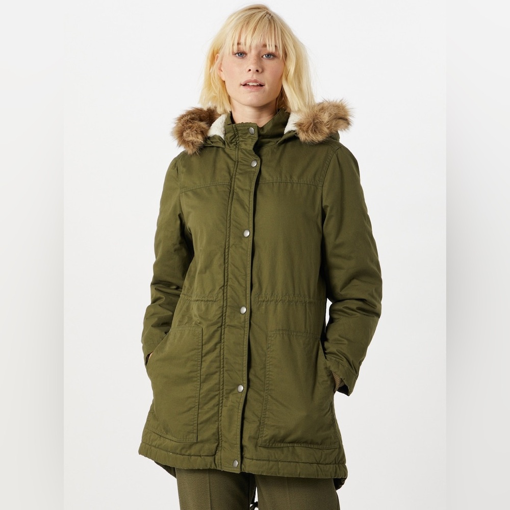 GAP SHERPA COAT  NWT